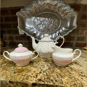 Grace Teaware Teapot, creamer and covered sugar porcelain set Polka dot NEW